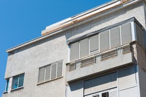 thumbnail: Front of property