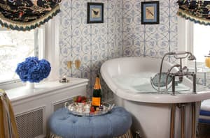 thumbnail: Interior detail