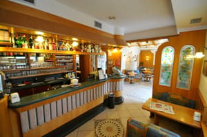 thumbnail: Bar (on property)