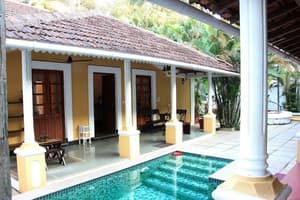 thumbnail: Outdoor pool