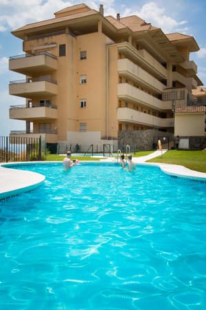 thumbnail: Pool