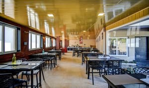 thumbnail: Restaurant