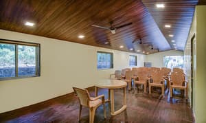 thumbnail: Dining