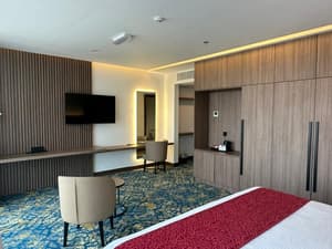 thumbnail: Room