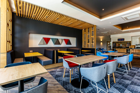 Meet with friends and colleagues in our comfy booths