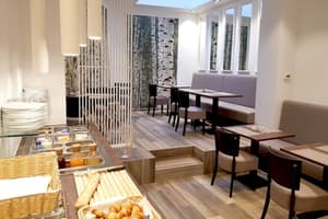 thumbnail: Breakfast area