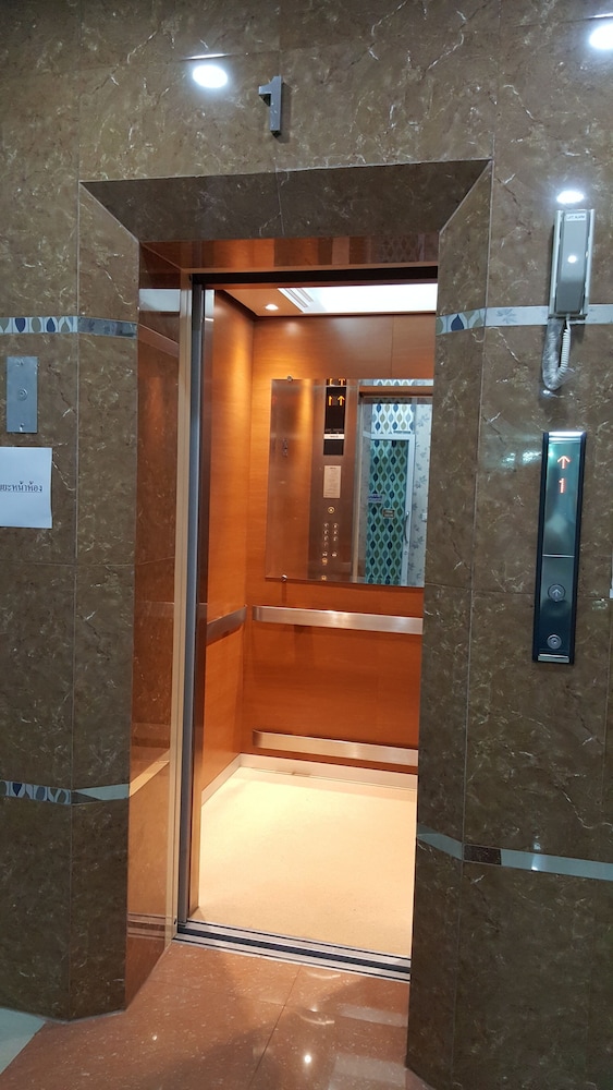 Elevator