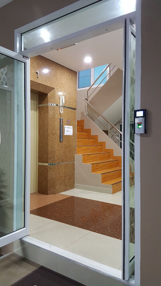 Elevator
