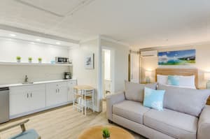 thumbnail: Living area