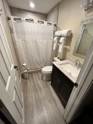 thumbnail: Bathroom