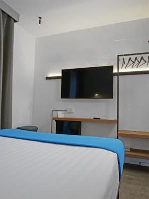 thumbnail: Room