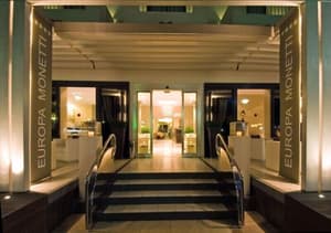 thumbnail: Property entrance