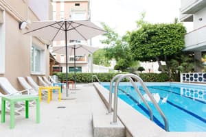thumbnail: Pool