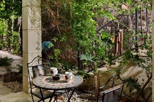 thumbnail: Terrace/patio