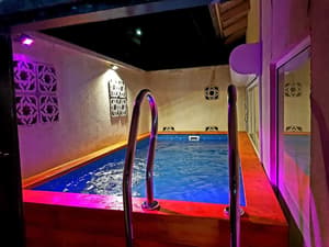 thumbnail: Private pool
