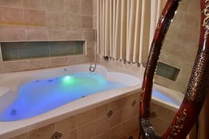 thumbnail: Jetted tub