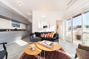 thumbnail: Interior