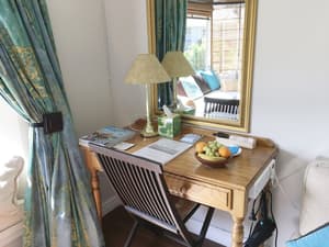 thumbnail: Room amenity