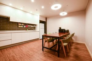 thumbnail: In-room dining