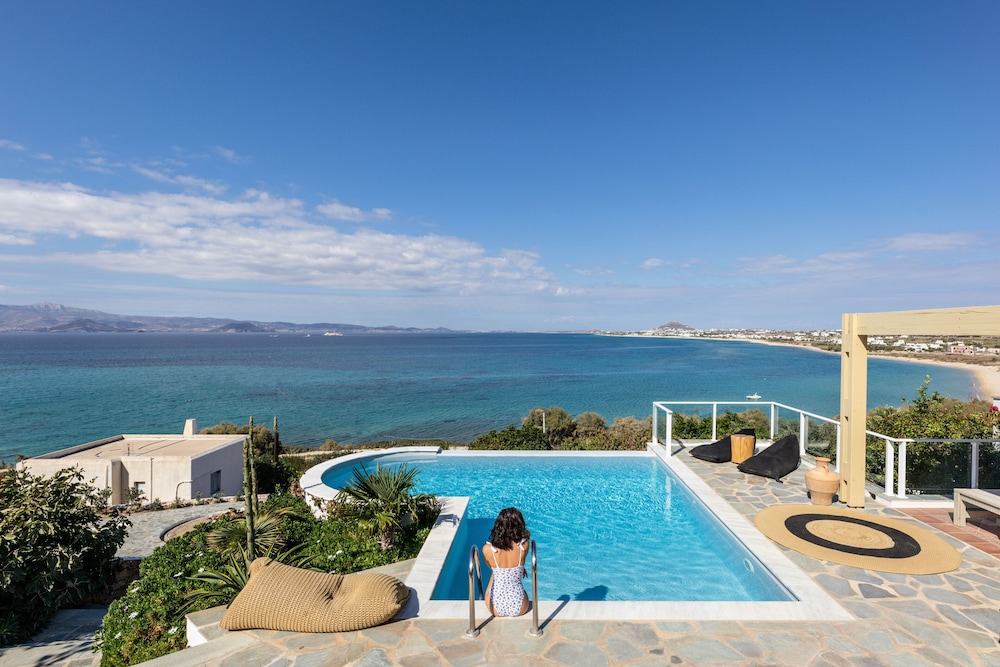 Private pool