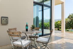 thumbnail: Terrace/patio