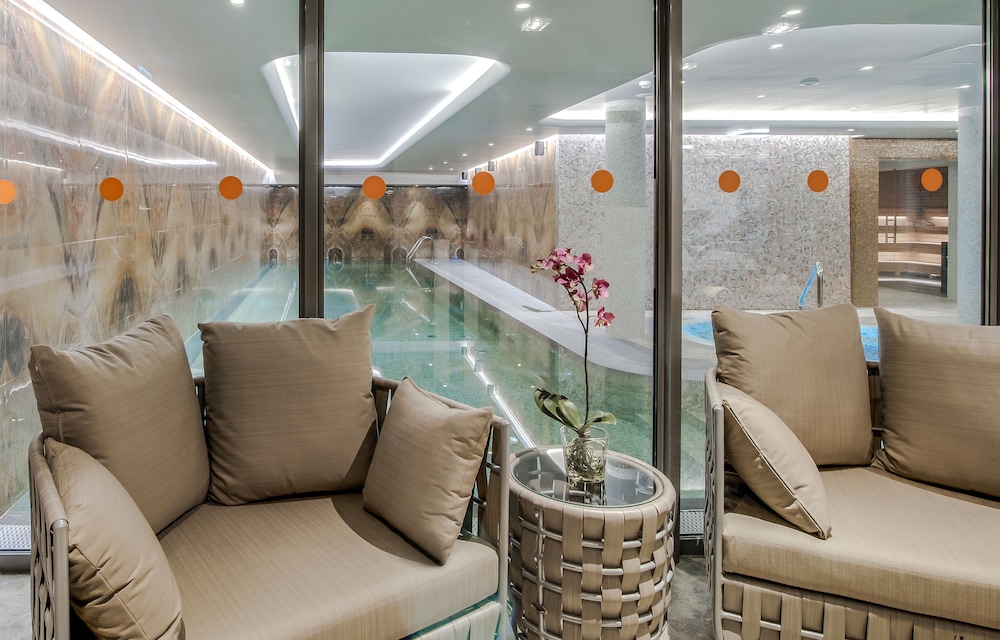 Spa reception