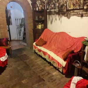 thumbnail: Interior detail