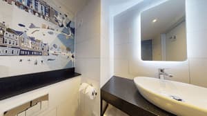 thumbnail: Bathroom