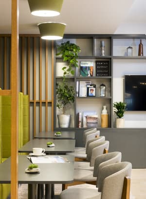 thumbnail: Breakfast area