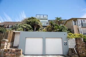 thumbnail: Front of property