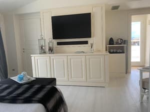thumbnail: General view