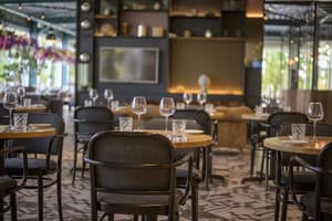 thumbnail: Restaurant