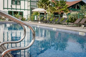 thumbnail: Outdoor pool