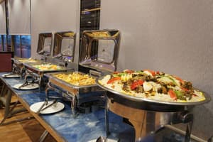 thumbnail: Restaurant
