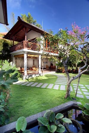thumbnail: Exterior