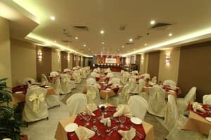 thumbnail: Banquet hall
