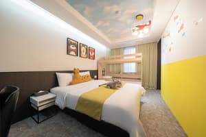thumbnail: Room