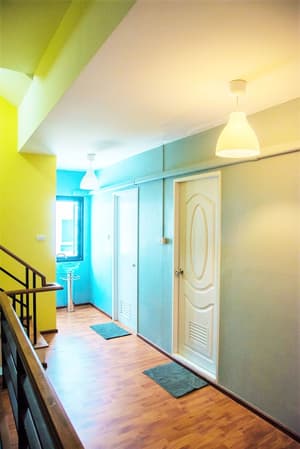 thumbnail: Hallway