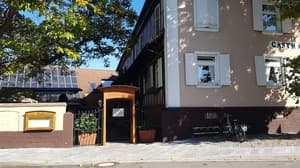 thumbnail: Front of property