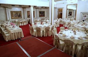 thumbnail: Banquet hall