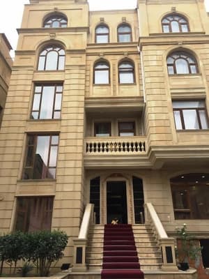 thumbnail: Front of property