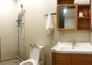 thumbnail: Bathroom
