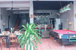 thumbnail: Bar (on property)