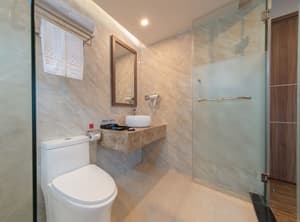 thumbnail: Bathroom