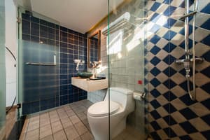 thumbnail: Bathroom