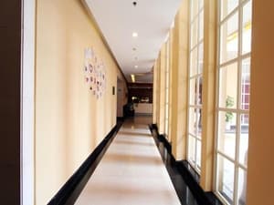 thumbnail: Hallway