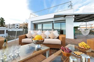 thumbnail: Terrace/patio
