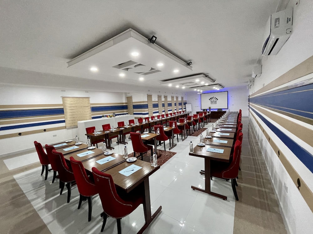 Sports bar