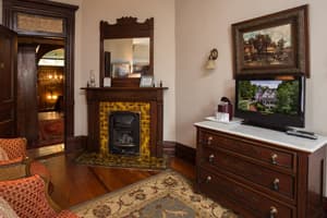 thumbnail: Interior