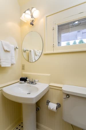 thumbnail: Bathroom
